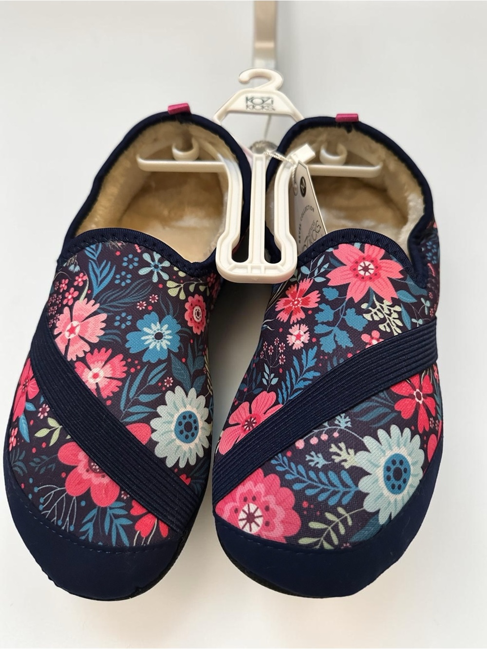 Women’s Floral Slip-On Slippers - Navy Pink
